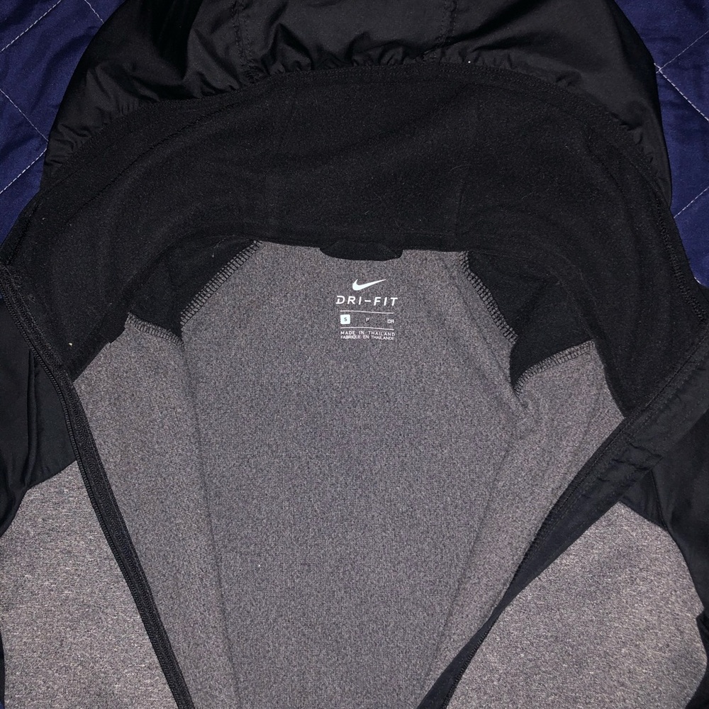 NIKE dry fit zip up